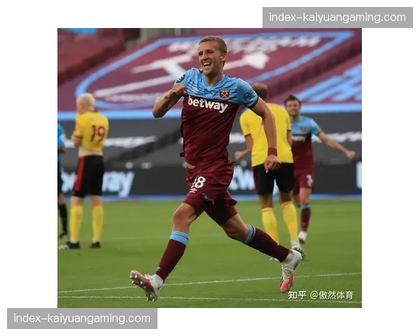 分析：西汉姆联下半场崩盘，数据显示其高强度跑动次数在60分钟后骤降