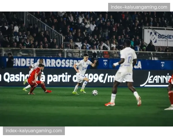 欧塞尔后卫在训练中受伤，恐无缘周末联赛